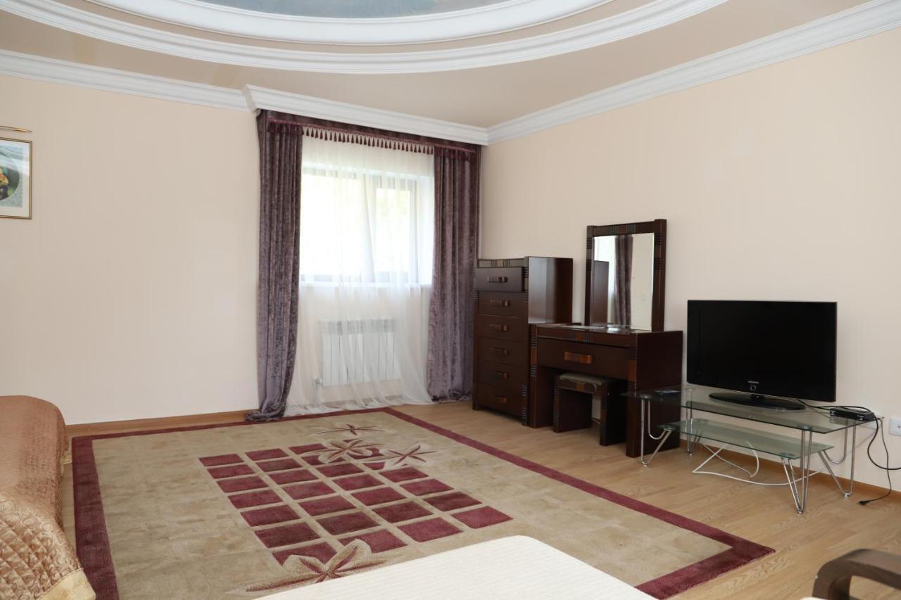 Hotel Eurasia Deluxe Боровое Экстерьер фото